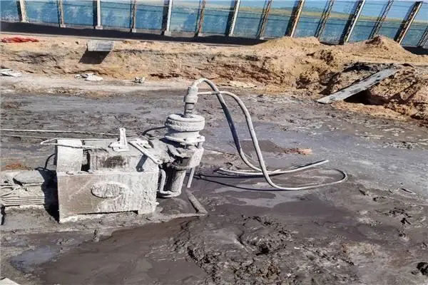 西湖水泡基础注浆加固